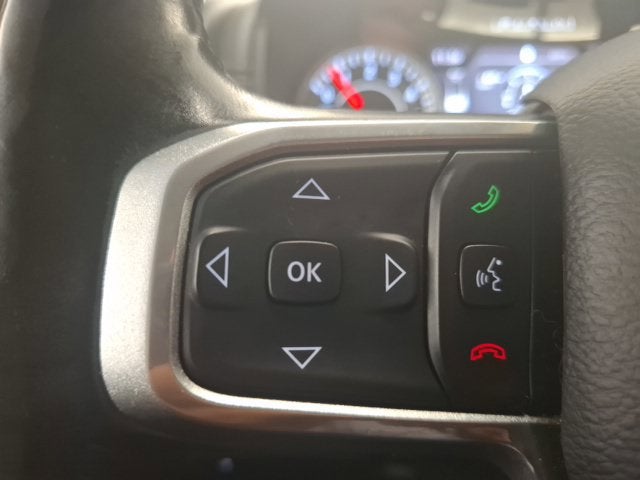 2019 RAM 1500 Laramie Crew Cab 4x4 5'7" Box