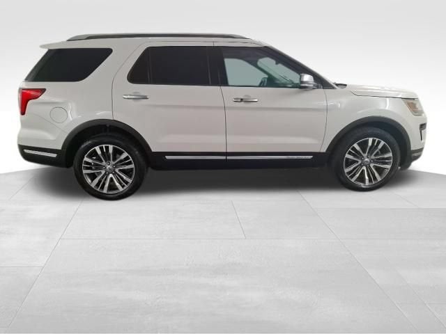 2019 Ford Explorer Platinum — photo 8