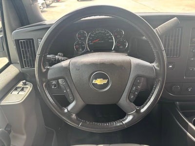 2023 Chevrolet Express Passenger 3500 1LS