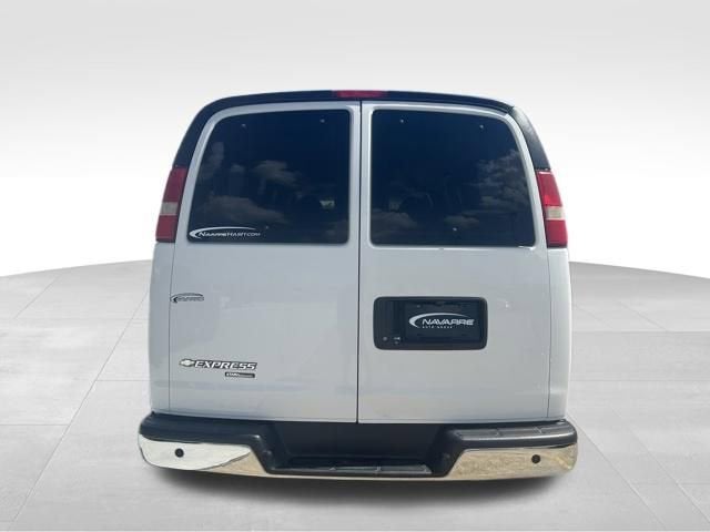 2013 Chevrolet Express Passenger 3500 LT