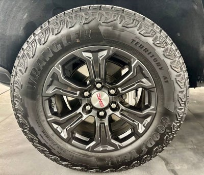 2024 GMC Canyon Elevation