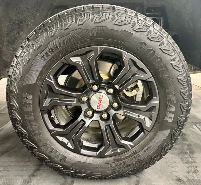 2024 GMC Canyon Elevation