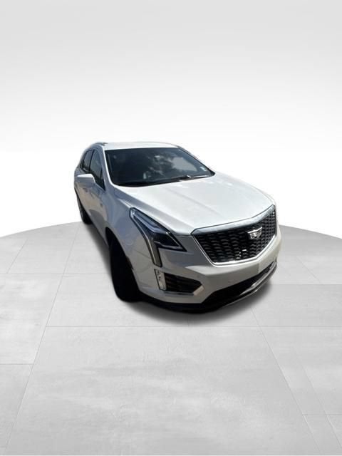 2023 Cadillac XT5 FWD Luxury — photo 2