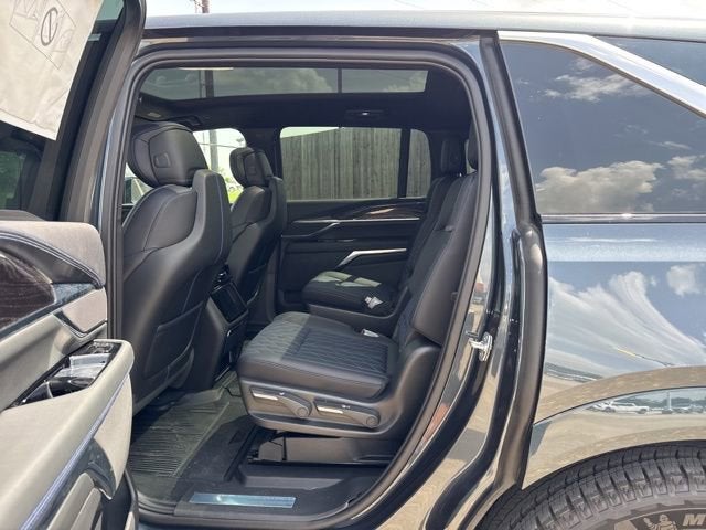 2026 Cadillac ESCALADE IQ Luxury