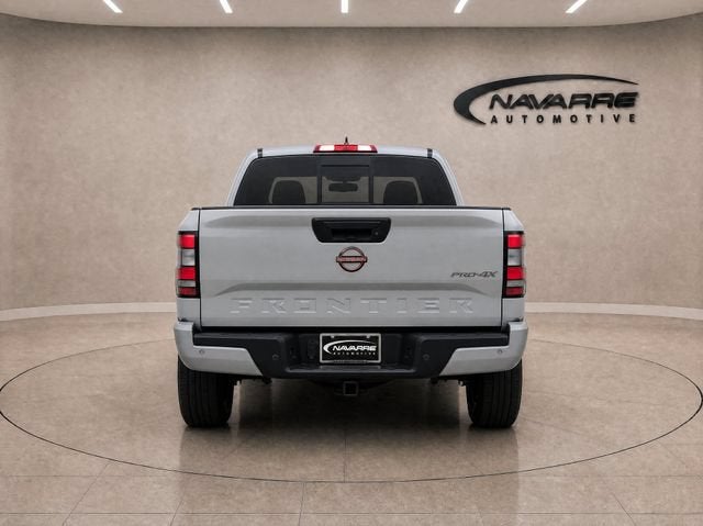 2022 Nissan Frontier Crew Cab PRO-X 4x2