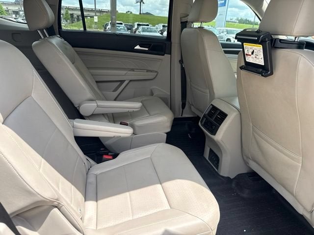 2022 Volkswagen Atlas 3.6L V6 SE w/Technology