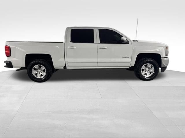 2018 Chevrolet Silverado 1500 LT — photo 8