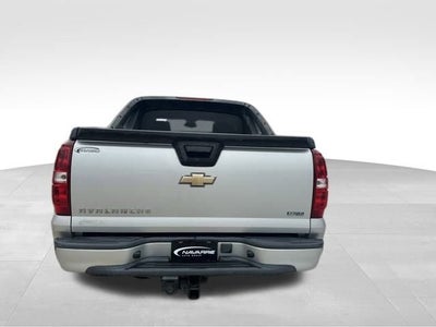 2010 Chevrolet Avalanche LS