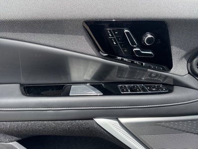 2025 Cadillac OPTIQ Luxury 1