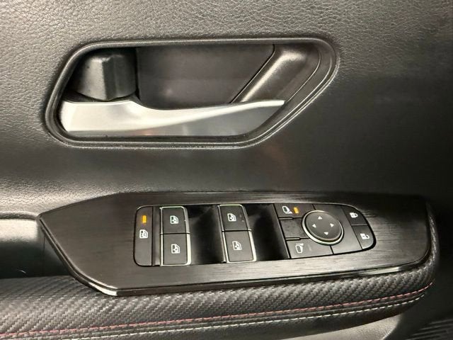 2025 Nissan Kicks SR FWD