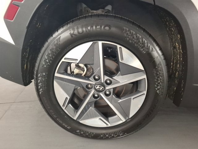 2025 Hyundai TUCSON Base