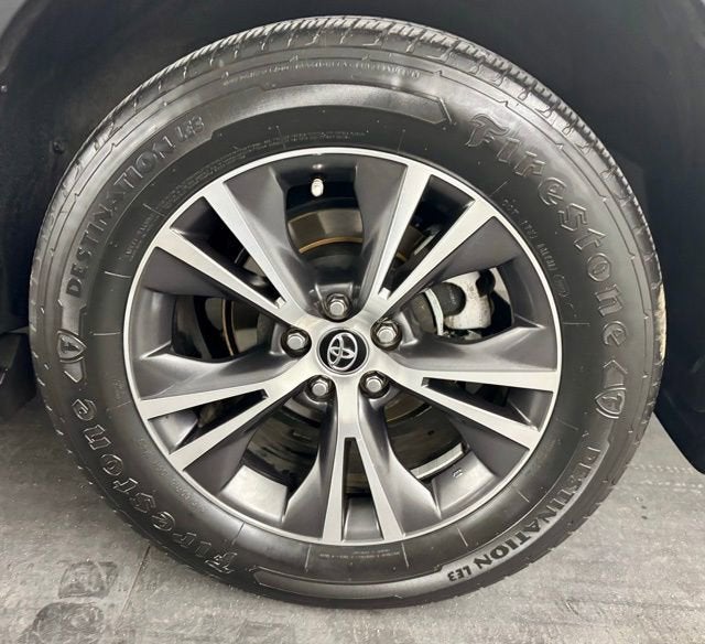 2016 Toyota Highlander XLE V6