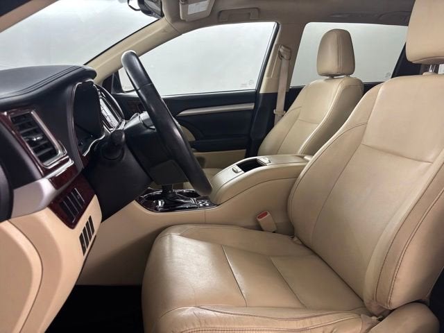 2016 Toyota Highlander XLE V6