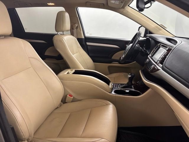 2016 Toyota Highlander XLE V6