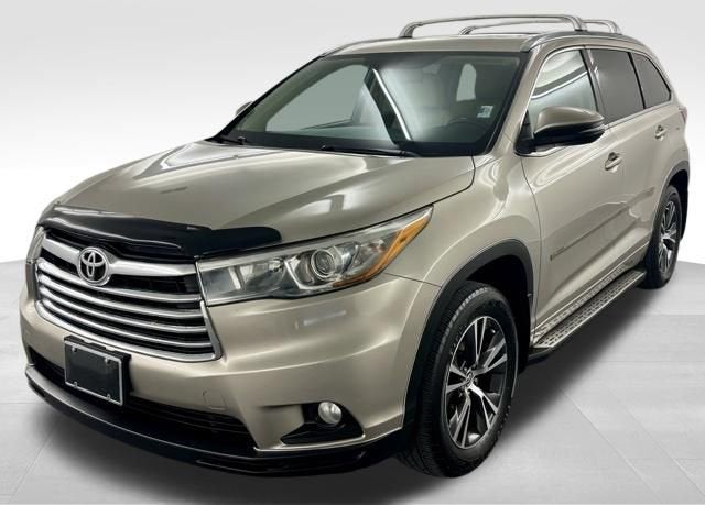 2016 Toyota Highlander XLE V6