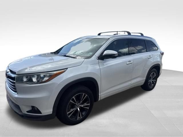 2016 Toyota Highlander XLE V6 — photo 3
