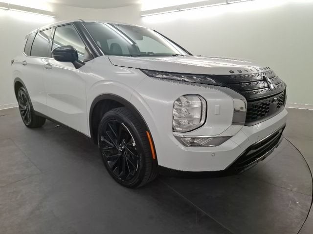 2023 Mitsubishi Outlander SE Black Edition S-Awc