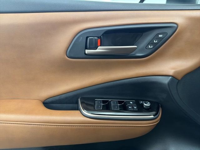 2025 Toyota Crown Signia Limited